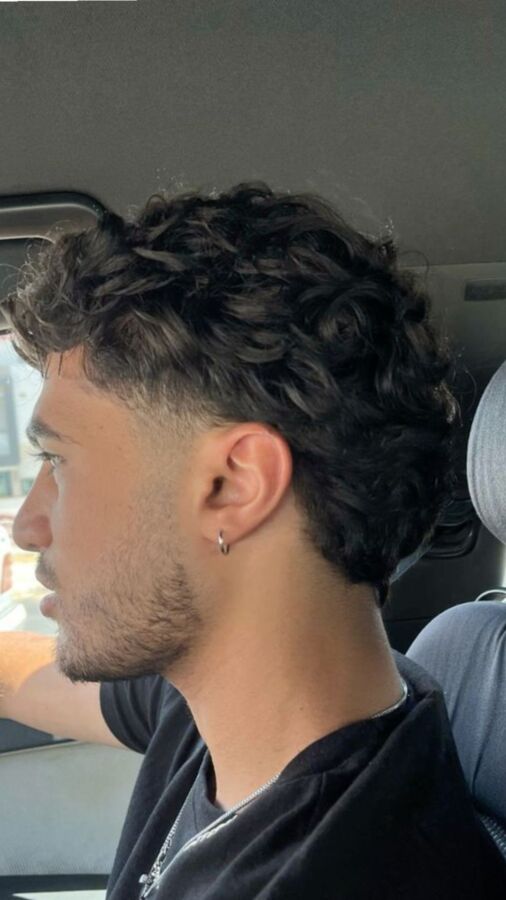 Taper élégant pour coiffure masculine